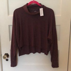 American Eagle Small cropped purple shirt